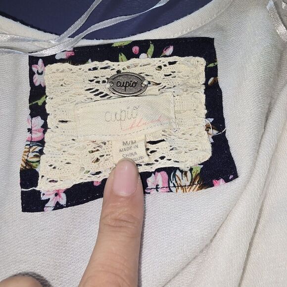 Cupio Women's White Top / Cover Size Medium (A56) - Picture 5 of 7